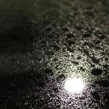 油膜や汚れが付着した窓ガラス